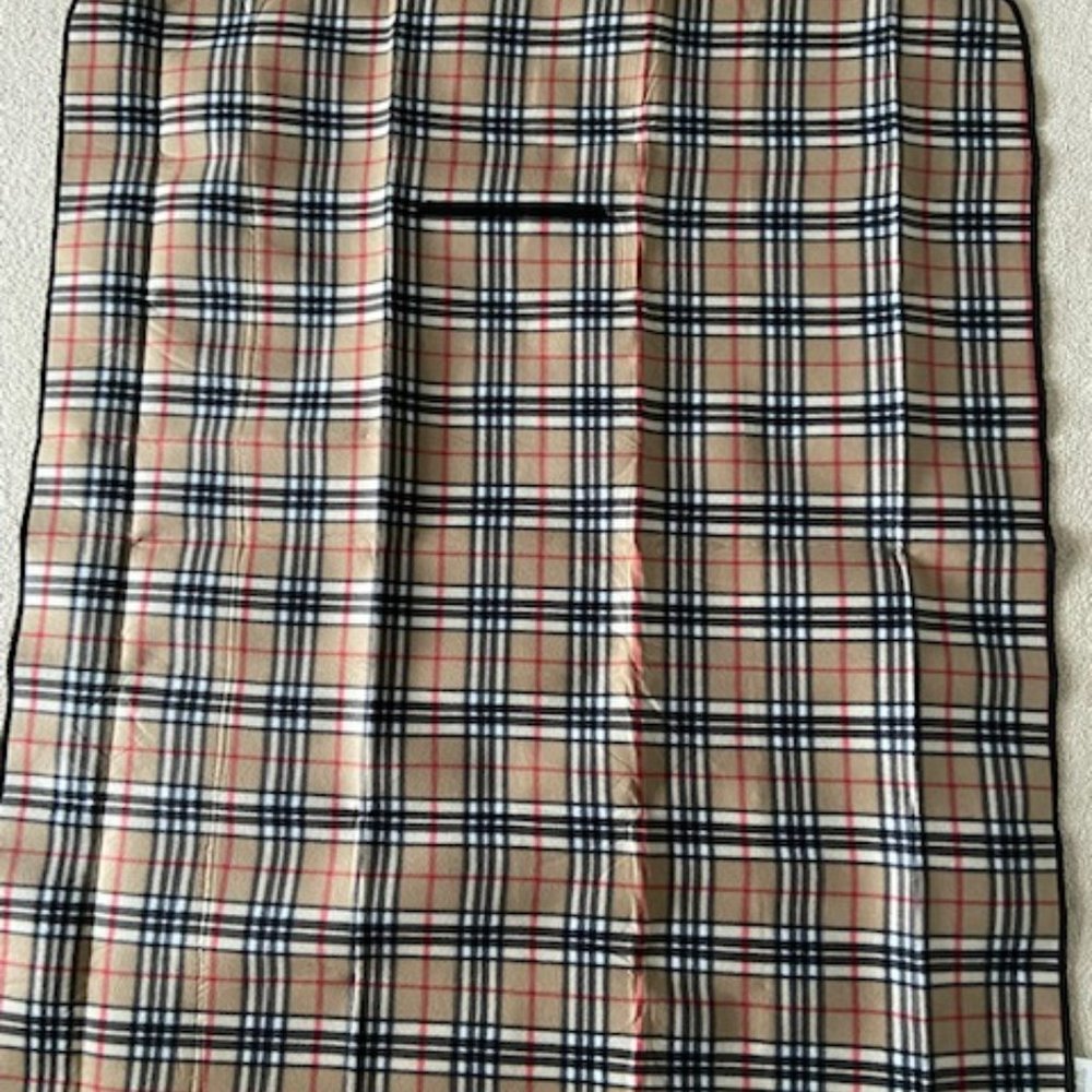 Tartar warm picnic garden floor blanket waterproof black lining 49" x 59" NEW
